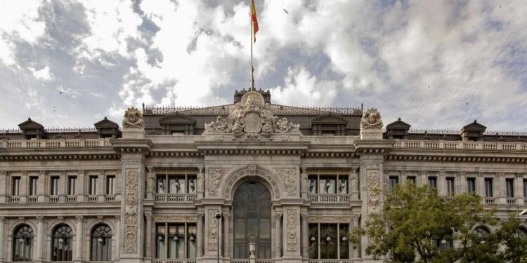 Ajustes de más de 15.000 empleos en bancos españoles desde que irrumpió la pandemia