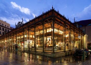 Mercados de Madrid se popularizan con alta cocina