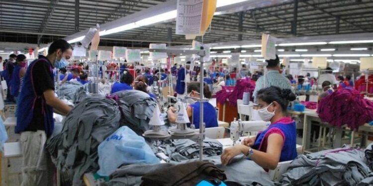 Aportes significantes a la economía dominicana durante los primeros meses de mayo mediante Zonas francas, manufactura local y comercio