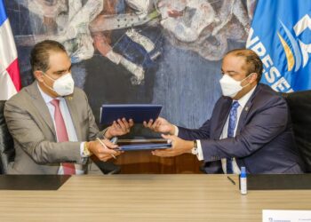 Convenio de cooperación interinstitucional firmado entre Banreservas y SENASA