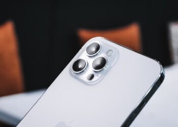 Apple avisa que existen posibilidades de escasez de unidades del próximo iPhone 13