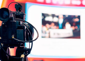 Aumentan los ingresos globales de la industria audiovisual tras una disminución del 17% en 2020
