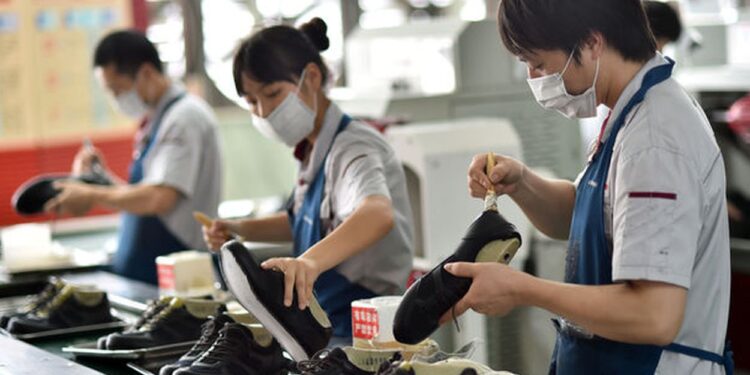 Retroceso en expansión de la industria manufacturera china en junio