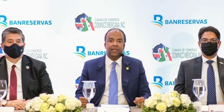 Banreservas apoya programas sociales con alrededor de RD$54,000 millones