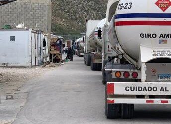 Se abre puerta fronteriza en Jimaní para cruzar alimentos y Gas Licuado de Petróleo hacia Haití