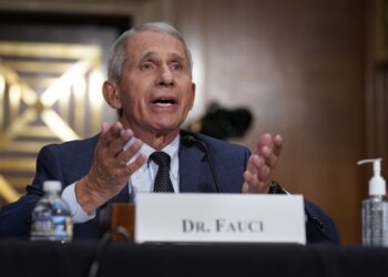 Anthony Fauci promueve la creación de “vacunas prototipo” para combatir familias de virus que podrían provocar futuras pandemias