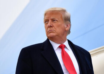 Trump demanda a Facebook, Twitter y YouTube
