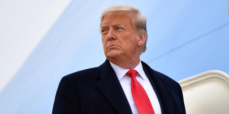 Trump demanda a Facebook, Twitter y YouTube