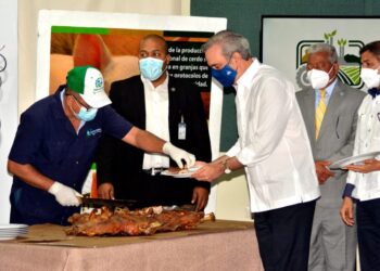 El Gobierno dominicano cuenta con presupuesto para enfrentar la peste porcina