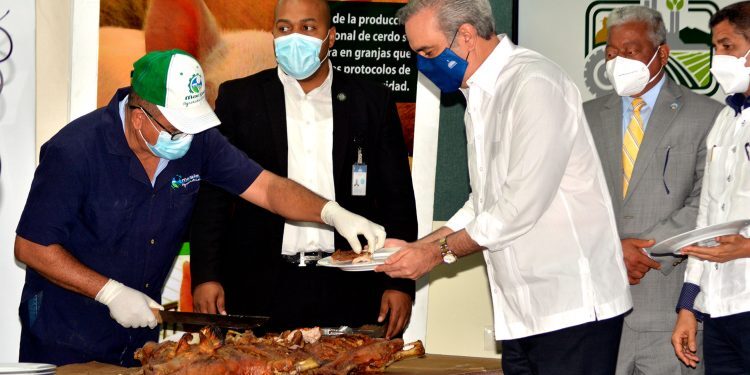 El Gobierno dominicano cuenta con presupuesto para enfrentar la peste porcina