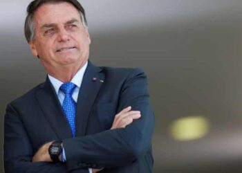 Bolsonaro le prohíbe a las redes sociales eliminar contenidos de forma “arbitraria”