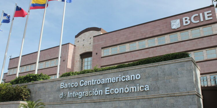 El BCIE emitirá moneda local en Costa Rica, Honduras y República Dominicana