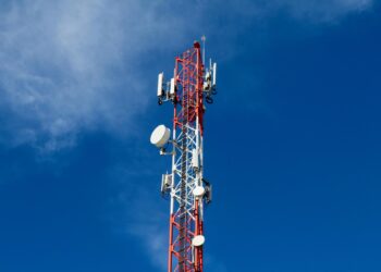 Las grandes teleco latinoamericanas se desprenden de infraestructura con miras a invertir en 5G