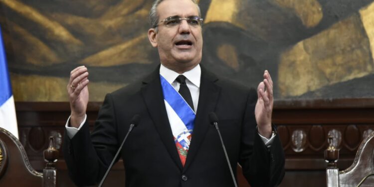 Empresarios esperan que discurso del presidente Abinader traiga certidumbre a la población