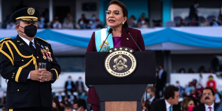 Amenaza de default de bonos de Honduras no fue un error inocente