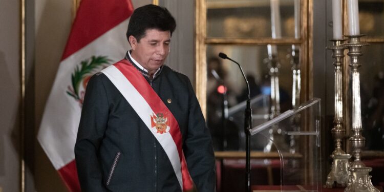 Recuperacion economica Peru se estanca en medio de caos politico
