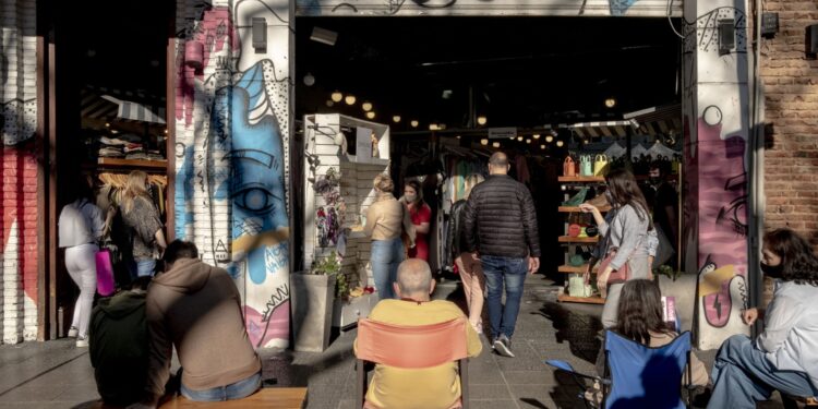 Economía argentina cierra sólido segundo semestre tras recesión