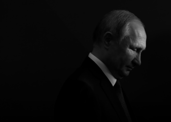 Putin amenaza con arsenal nuclear y Ucrania negociará «sin claudicar»