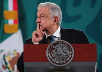 SIP pide a presidente mexicano dejar de atacar a periodistas