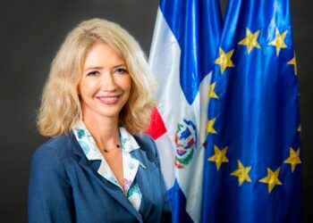 Embajadora de la Unión Europea destaca mención de Ucrania en rendición de cuentas de Abinader