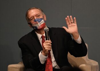 Pompeo dice que EE. UU. debería reconocer a Taiwán mientras la guerra de Ucrania estalla