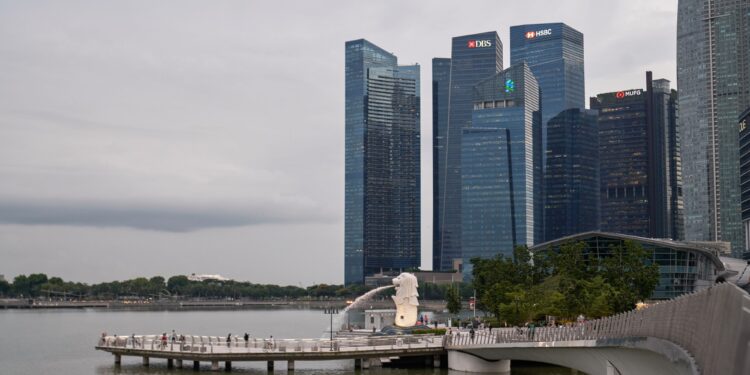 Singapur golpea a los bancos rusos y criptofinanciamiento bajo sanciones