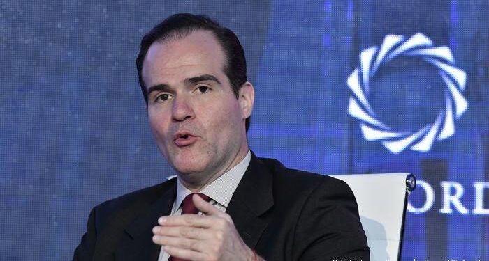 Presidente del BID opuesto a que empresas americanas inviertan en China