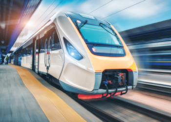 Con fondos BCIE avanza operación transfronteriza de trenes en Centroamérica