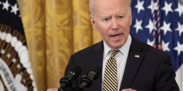 Biden eleva el tono contra Putin: «Es un dictador asesino»