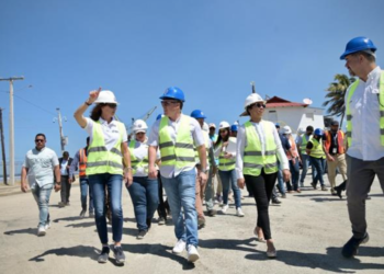 Representante del BID realiza visita al puerto de Manzanillo