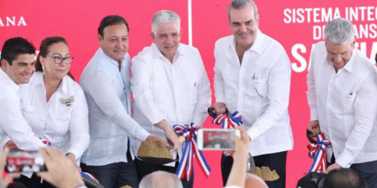Abinader deja iniciada la construcción del Monorriel en Santiago
