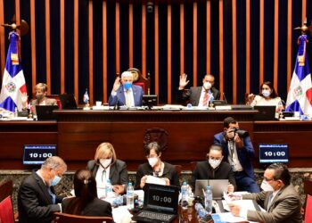 Senado recibe resolución para interpelar al Superintendente de Pensiones