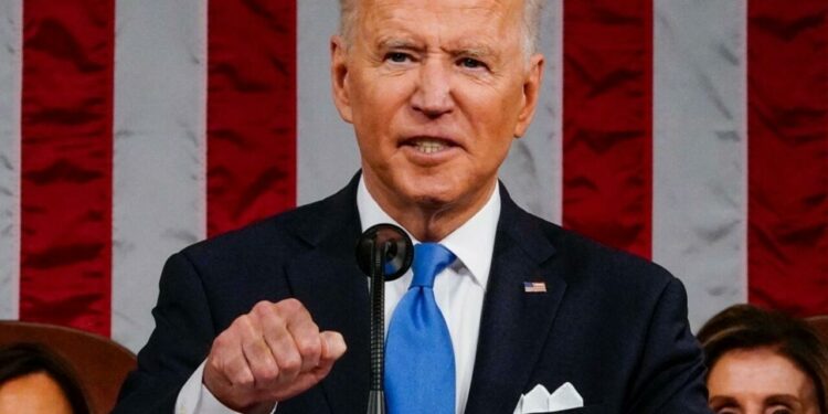 Joe Biden llama a «evitar» una «Tercera Guerra Mundial» con Rusia