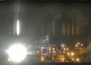 Rusia bombardeó la central nuclear más grande de Europa, desató un incendio y generó alarma mundial