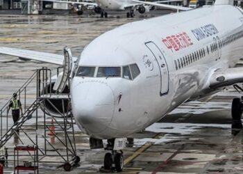Un avión con 132 personas a bordo se estrella en el sur de China