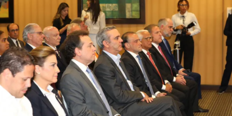 APAP anuncia ante Abinader RD$277 millones en inversiones de retribución social