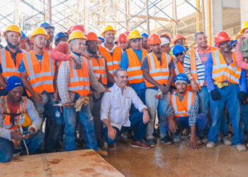Presidente Abinader supervisa construcción del Metro y el Teleférico de Los Alcarrizos