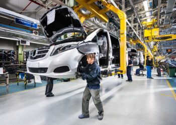 La producción de coches registra su peor primer trimestre de toda la pandemia