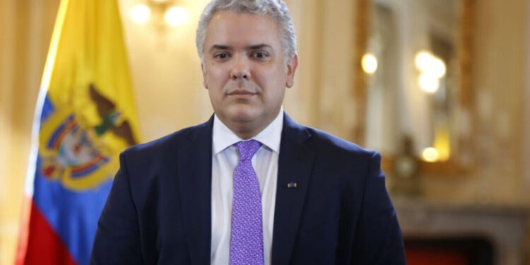 Presidente de Colombia llega RD en vuelo privado por el Aeropuerto Internacional Las Américas