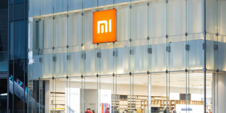 Ingresos de Xiaomi caen y se rezaga en la carrera con Samsung y Apple