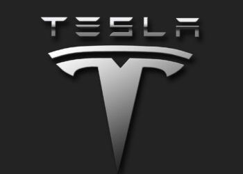 Tesla prepara una división de acciones de tres por cada una