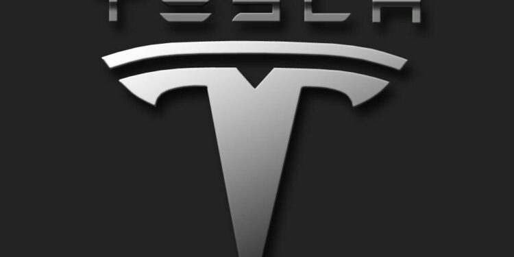 Tesla prepara una división de acciones de tres por cada una
