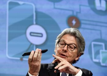 La Unión Europea aprueba el cargador universal para los teléfonos móviles