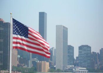La Cámara Baja de Estados Unidos autoriza iniciativa para reforzar el control de armas