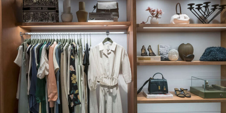La tendencia que combate el cambio climático: ‘shop your closet’