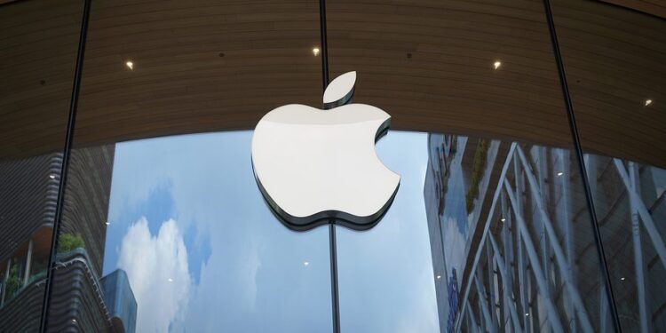 Apple vence a la inflación y vende más iPhone