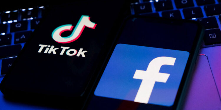 Éxodo en Facebook: la generación Z deja la red de Zuckerberg para instalarse en TikTok