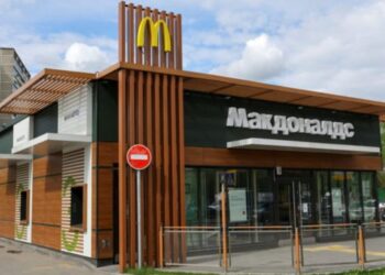 McDonald’s comenzará a reabrir sus restaurantes en Ucrania
