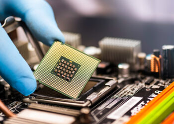 EU estudia medidas contra envíos a empresas que fabrican chips en China