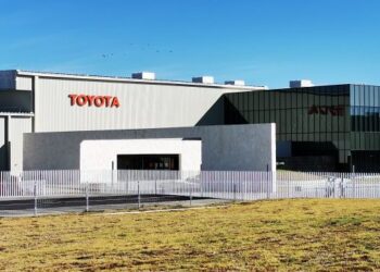 Unidad de Toyota falsificó datos de emisiones desde al menos 2003: investigación